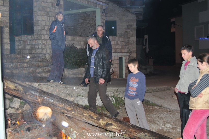 Badnjak (08)